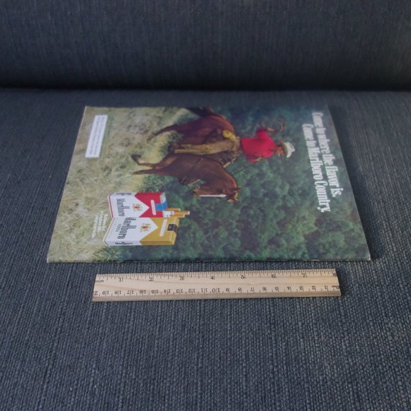 GOAL Magazine Wednesday December 17 1975 Minnesota North Stars vs Atlanta Flames - Picture 3 of 13